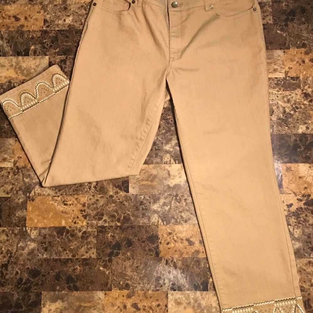 Stretchy Jean Capri Pants